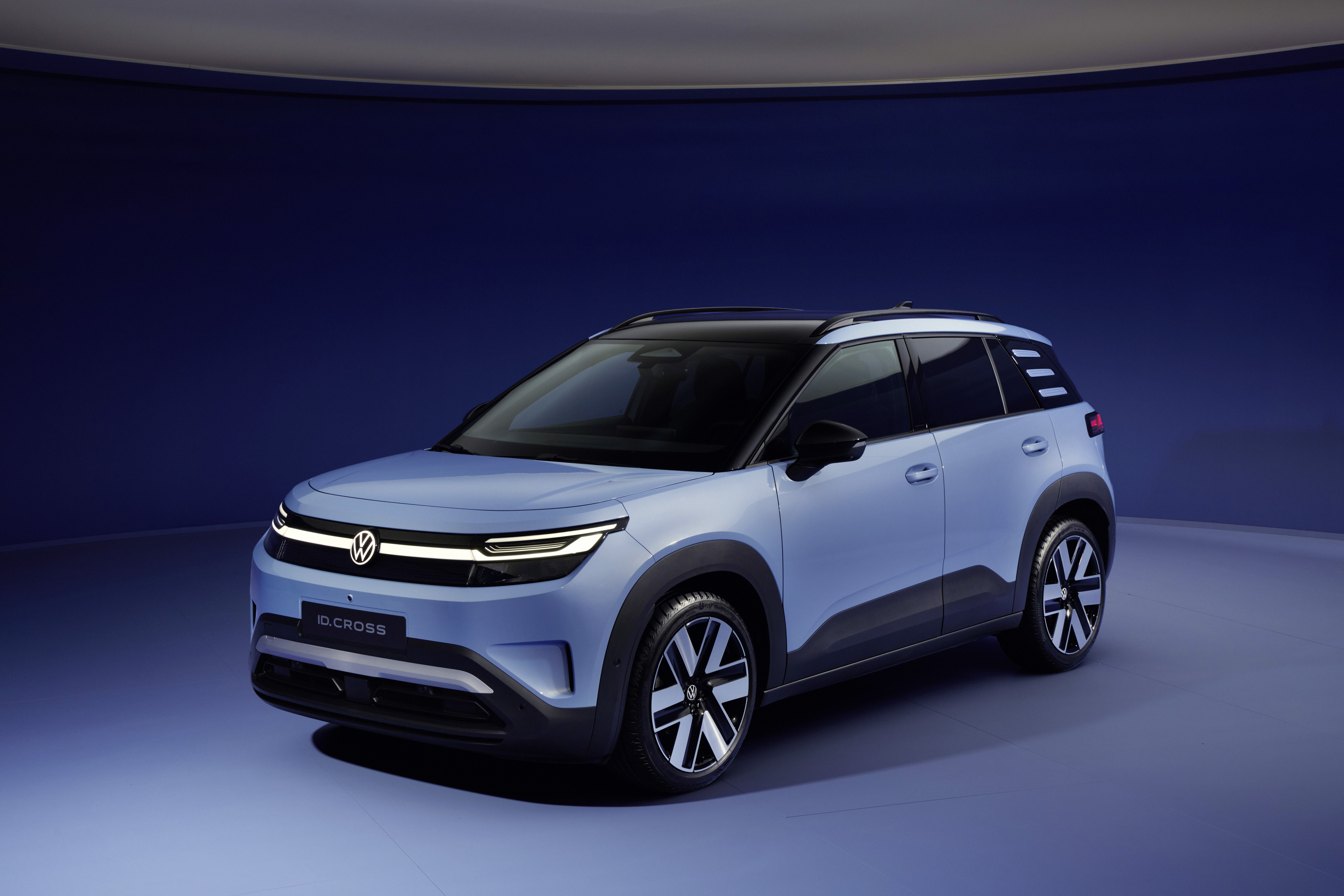 Volkswagen ID. Cross elbil blå