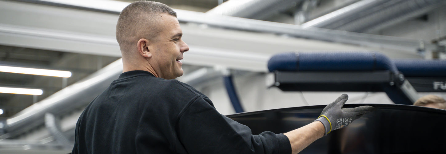 Udbedre skade på bil