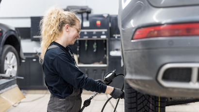 Mekaniker på Autoriseret værksted